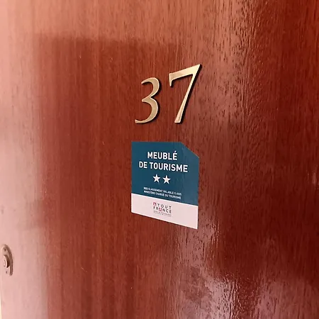 Confort Avec Ascenseur 巴拉吕克莱班